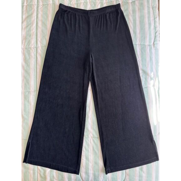 Chico's black wide leg travelers pants - size 2 short - Picture 2 of 5